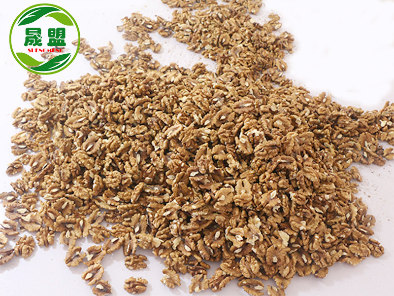 Light Halves Walnut Kernels